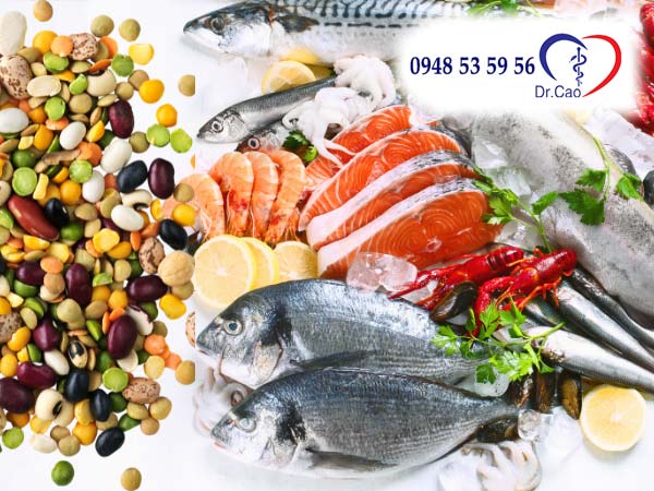 Khi dùng cao ngựa nên kiêng ăn các loại hải sản và đồ tanh